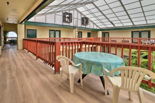 Apartamento Luxury Condo With Balcony, Walk To Beaches!