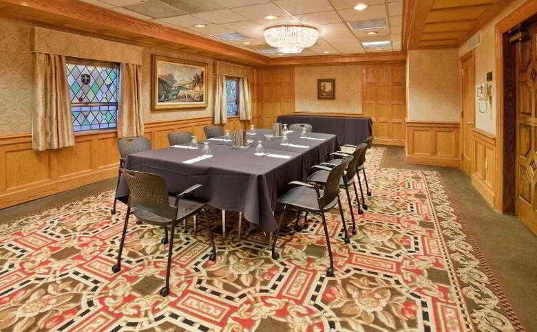 Crowne Plaza Hotel St. Louis - Clayton