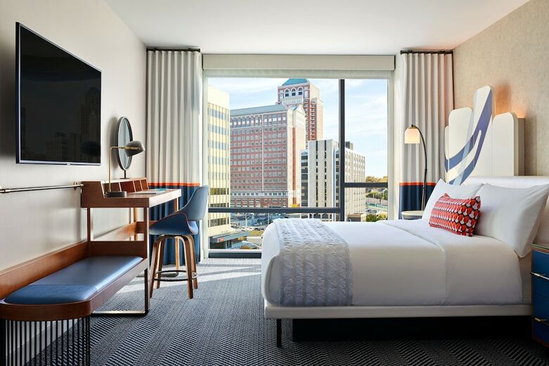 Sheraton Clayton Plaza Hotel