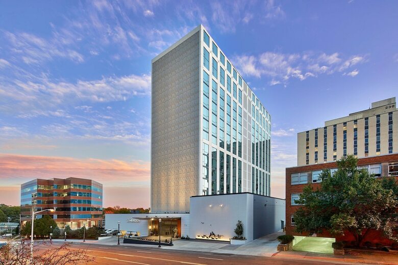 Sheraton Clayton Plaza Hotel