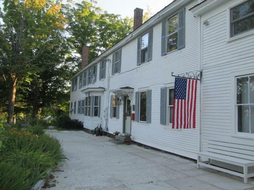 The Bridges Inn At Whitcomb House B&B