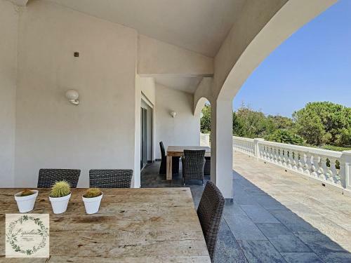 Hotel Seaview Villa Marlau