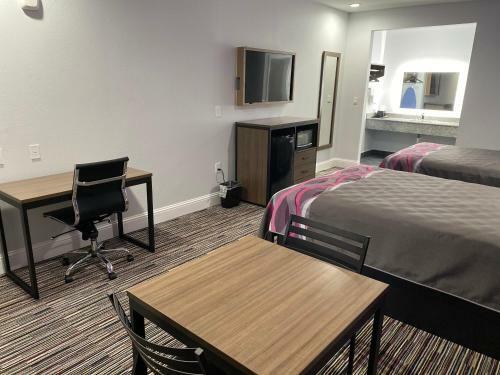 Hotel Palace Inn Crosby