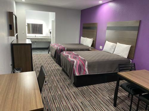 Hotel Palace Inn Crosby
