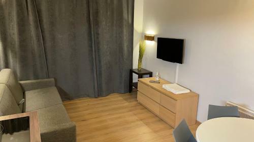 Apartamento Studio Sur Le Domaine Du Golf De Pont Royal