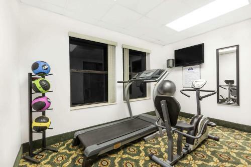 Hotel Days Inn & Suites - Morganton