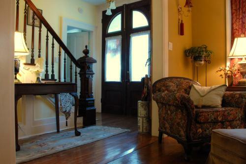 Arbor View House Bed And Breakfast