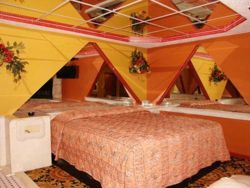 Gallery Holiday Motel
