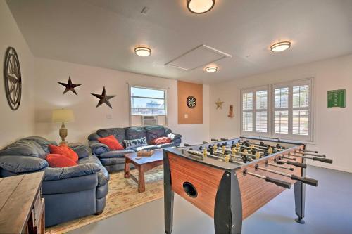 Lakeside Cottage Boat Dock And Spacious Decks!