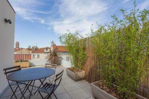 Apartamento Au 7e Ciel - Terrasse 50m2, Parking, Clim