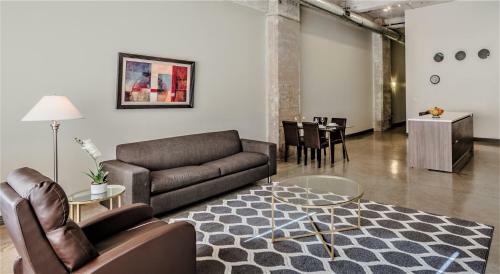 Regal Stays Corporate Apartments - Downtown Dallas