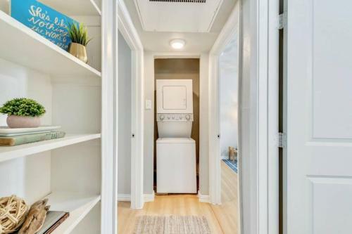 Urban Relaxation 2 Br Apartment