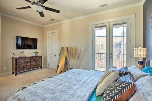 Upscale Dallas Getaway About 5 Mi To Downtown!
