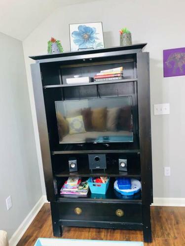 Witte Wonderland - Separate Garage Apartment!!