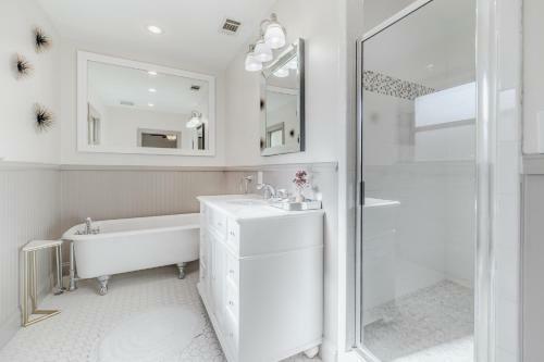 Kessler Park Retreat - Available For 28 Days Or Greater