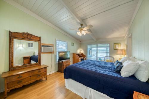 River Oaks Lookout - Unit A