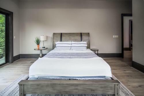 Wake And Roll Plus - The Ultimate Luxury Lake Lbj Escape