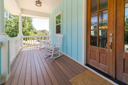 Campa Pajama Lakeside Getaway