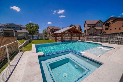 Campa Pajama Lakeside Getaway
