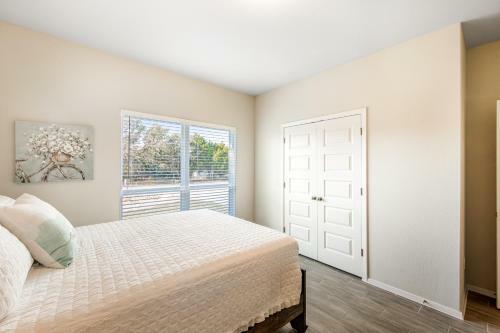 Modern Living In Lago Vista