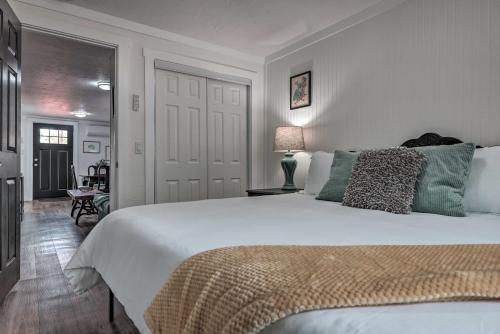 Updated Hideout With Fire Pit Less Than 1 Mi To Main St