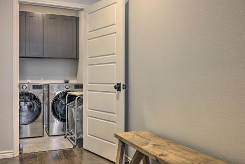 Apartamento Single-story Condo Less Than 1 Mile From Downtown!