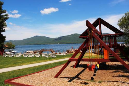 Hotel Flamingo Resort On Lake George