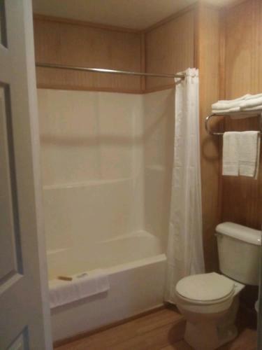 Posada Whispering Creek Lodging & Rv Resort