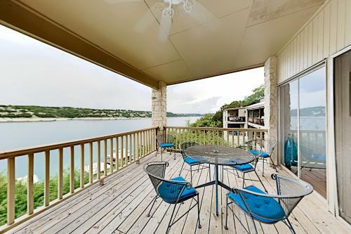 Lakepoint Cove Retreat