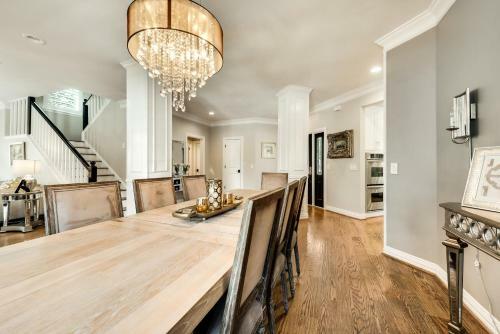 Villa Award Winning Water Front Home