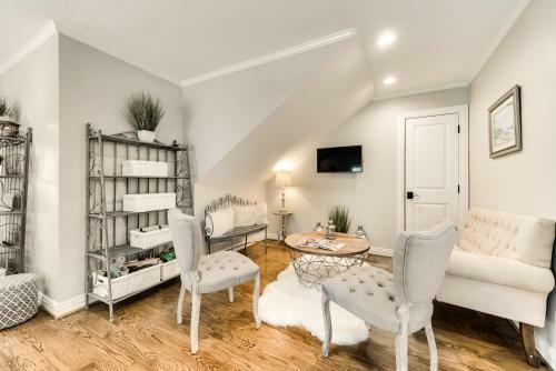 Villa Award Winning Water Front Home