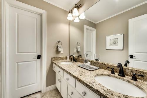 Villa Award Winning Water Front Home