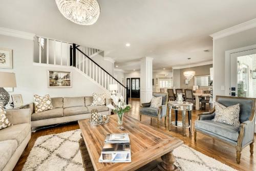 Villa Award Winning Water Front Home