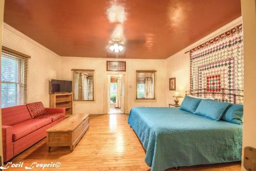 1880 Market Plaza Haus Ts 360