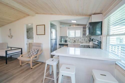 Hostal Cast A Waves - Great Beach Bungalow - Close To The Gulf