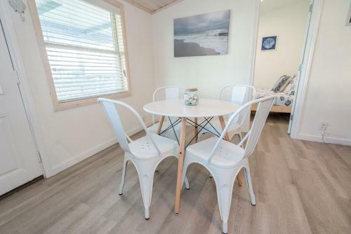 Hostal Cast A Waves - Great Beach Bungalow - Close To The Gulf