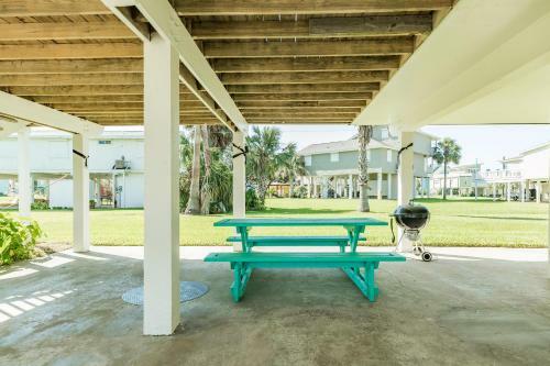 Aloha House - Classy Decor And Finishes - Easy Beach Access!
