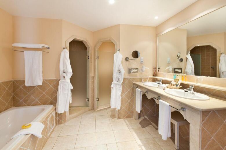 Hotel Gran Castillo Tagoro - Family & Fun Playa Blanca