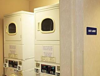 Hotel Raton Microtel Inn & Suites