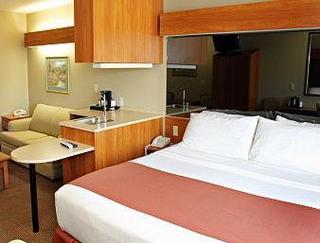 Hotel Raton Microtel Inn & Suites