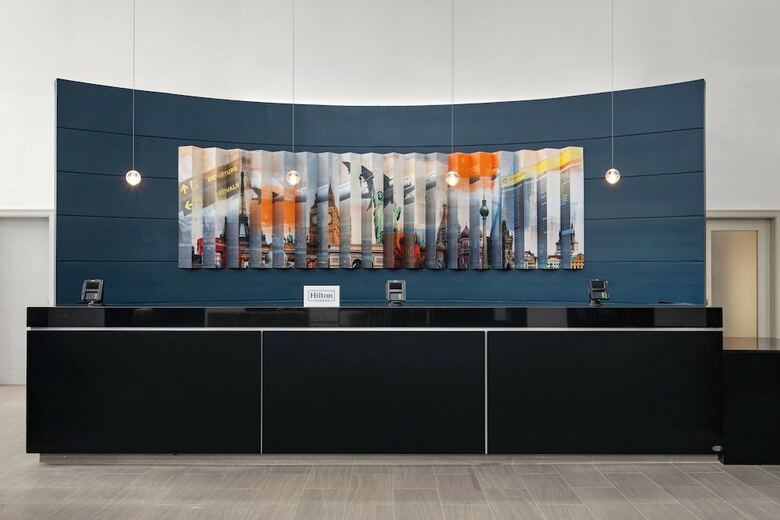 Hotel Embassy Suites - Newark Airport