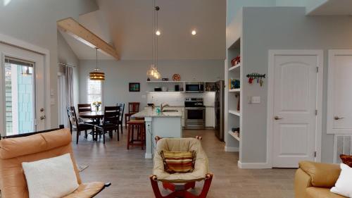 Wa230- Lonesome Coyote Beach House Home