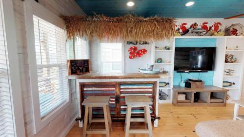 Ov30- Salt Life Home