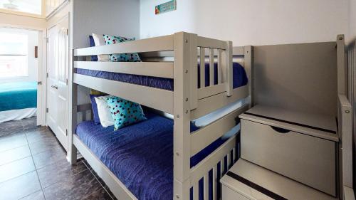 Pb220- The Main Sail Townhouse
