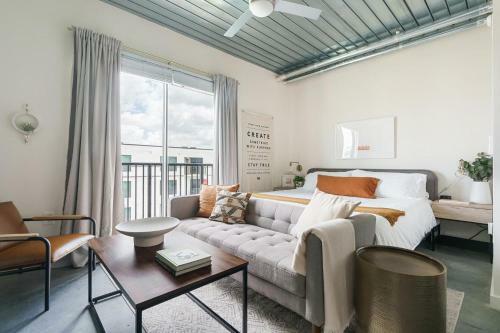 Apartamento Lodgeur At Mid Main Lofts