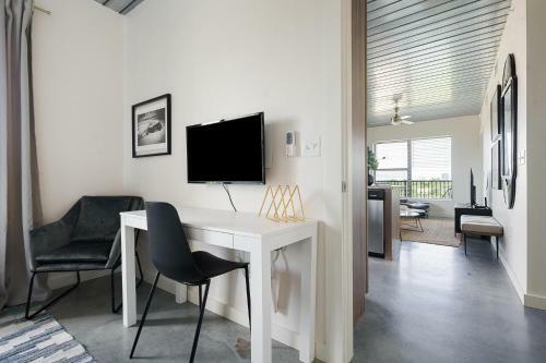 Apartamento Lodgeur At Mid Main Lofts