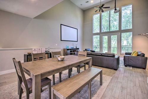 Upscale Eado Townhome - Walk To Bbva And Local Bars!