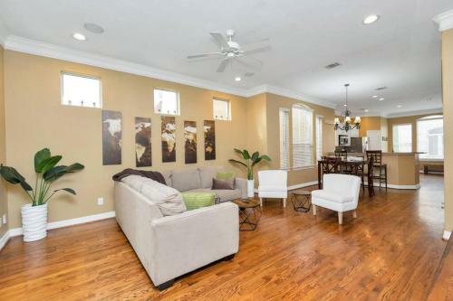 Prime Location Double Patio Townhome