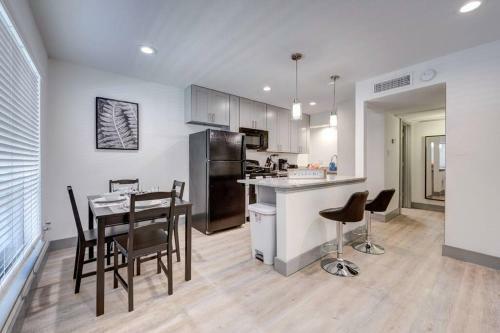 Apartamento Beautiful 1bed/bath Apt W/free Parking &wifi