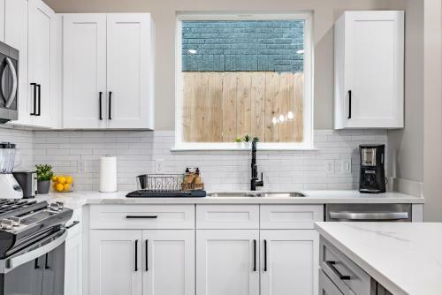 Upcoming Houston Down 3 Bedroom Brand New Listing